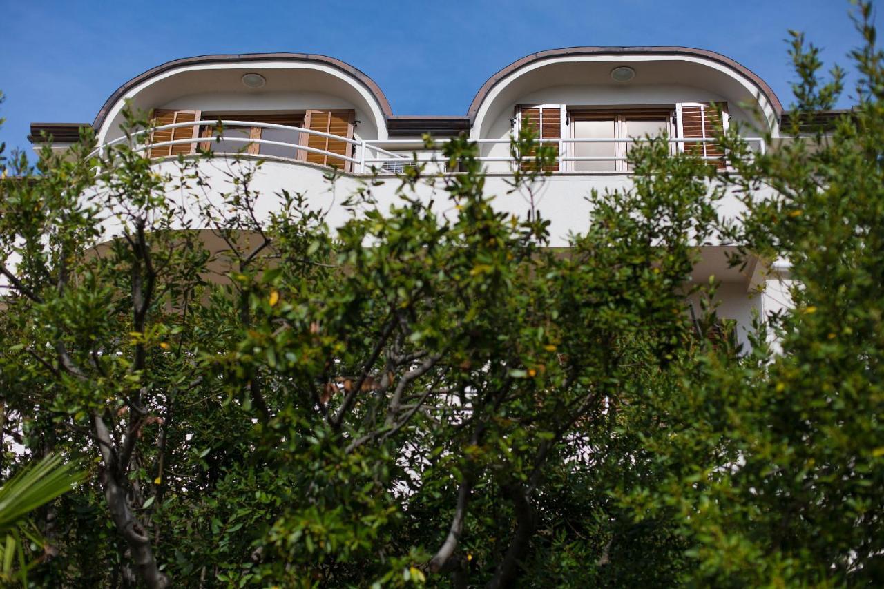 Apartman Vjekoslav Veglia Exterior foto