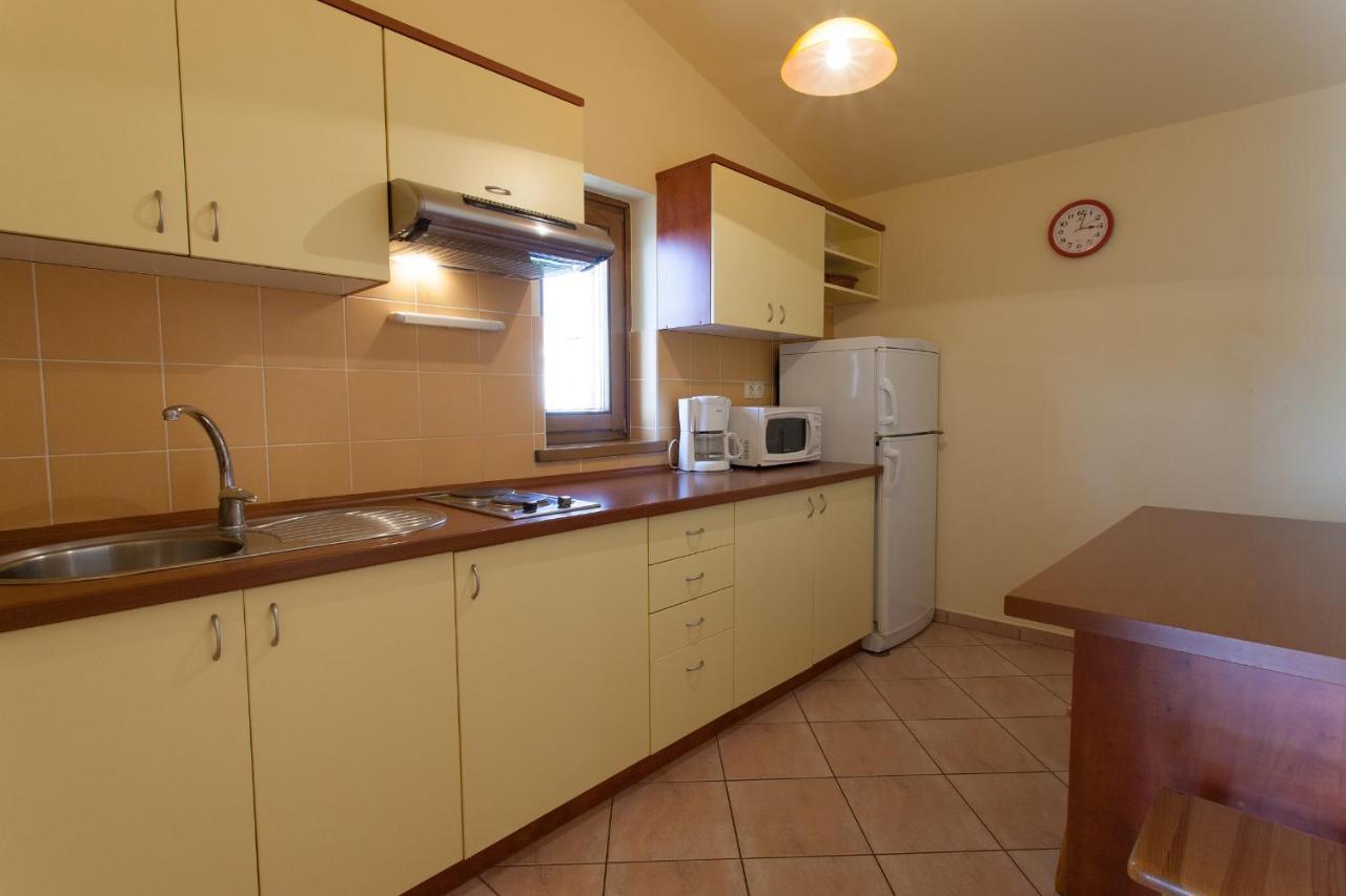 Apartman Vjekoslav Veglia Exterior foto