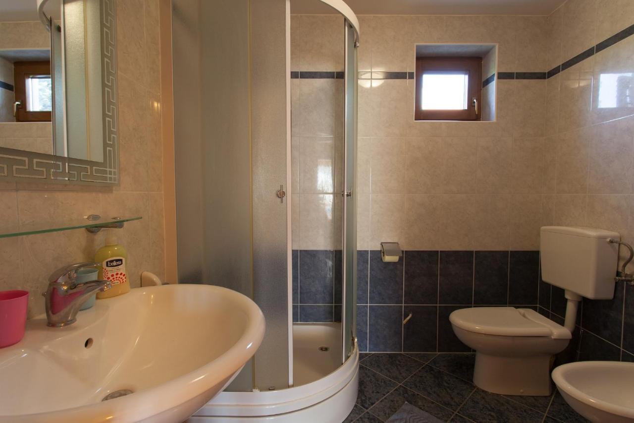 Apartman Vjekoslav Veglia Exterior foto