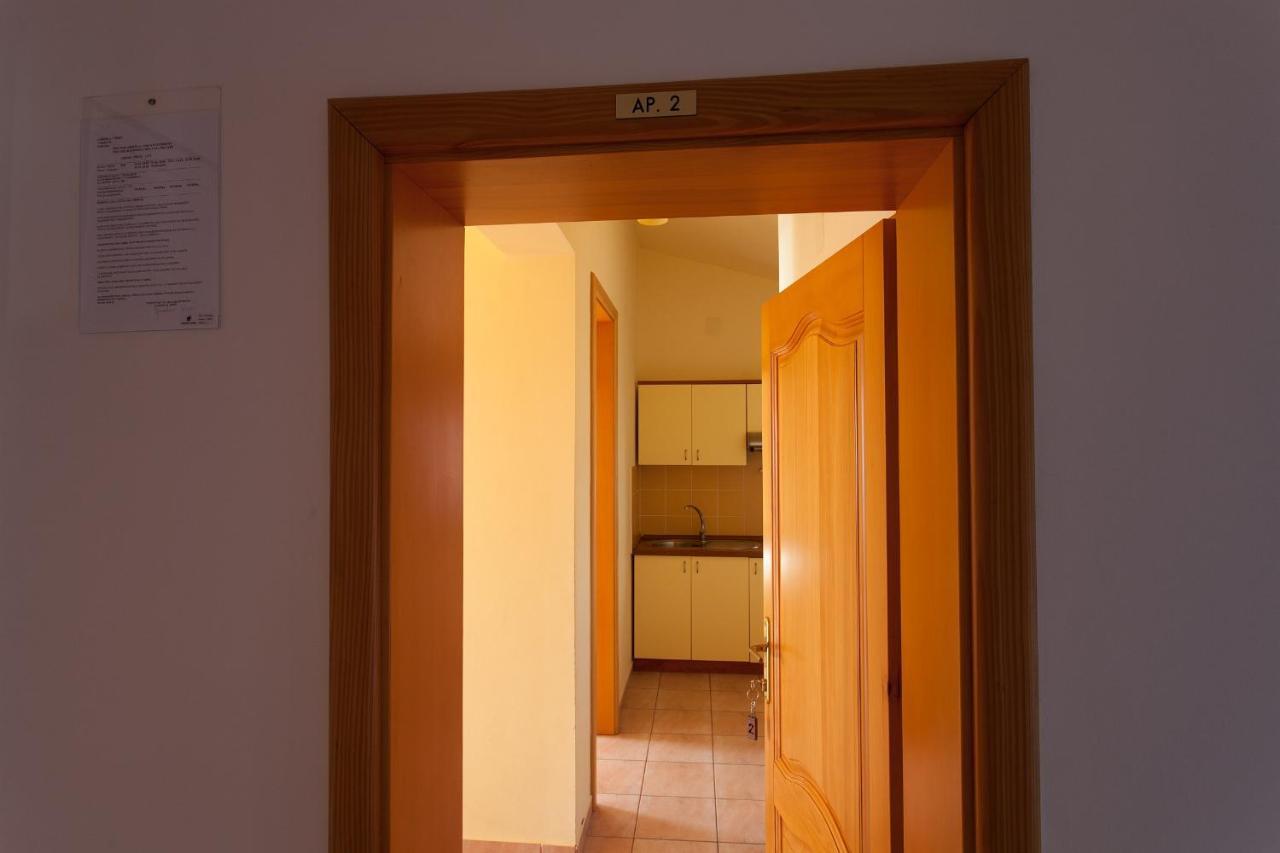 Apartman Vjekoslav Veglia Exterior foto